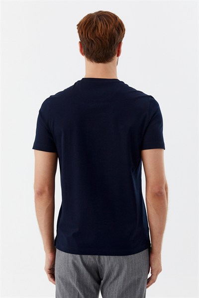 Erkek Lacivert Dar Kesim Slim Fit %100 Pamuk Bisiklet Yaka Tişört