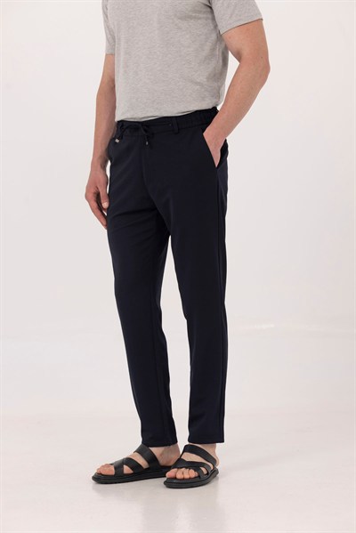 Lacivert Dokulu Arka Lastikli Köprü Kemerli Bağcıklı Slim Fit Jogger Pantolon