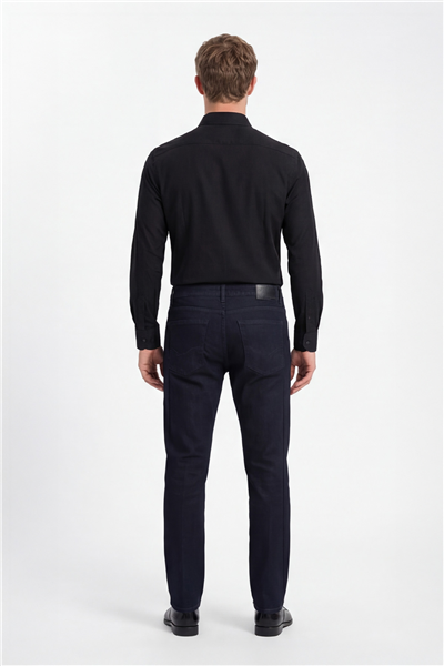 Erkek Lacivert Normal Kesim Regular Fit Beş Cep Normal Bel Denim Pantolon 