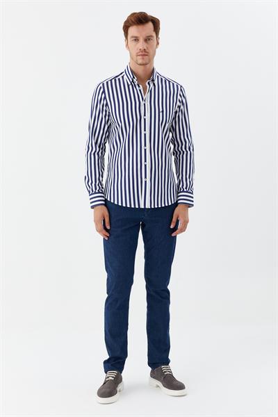 Erkek Lacivert Dar Kesim Slim Fit %100 Pamuk Dokuma Çizgili Düğmeli Yaka Gömlek 