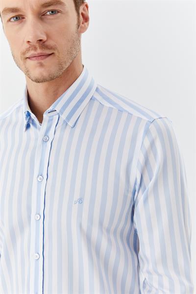 Erkek Mavi Dar Kesim Slim Fit %100 Pamuk Dokuma Çizgili Düğmeli Yaka Gömlek 