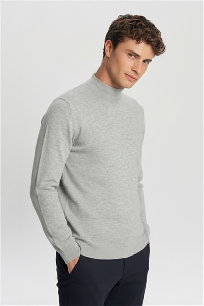 Erkek Gri Normal Kesim Regular Fit Pamuklu Yarım Balıkçı Yaka Triko Kazak