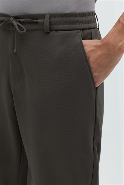 Haki Dokulu Arka Lastikli Köprü Kemerli Bağcıklı Slim Fit Jogger Pantolon