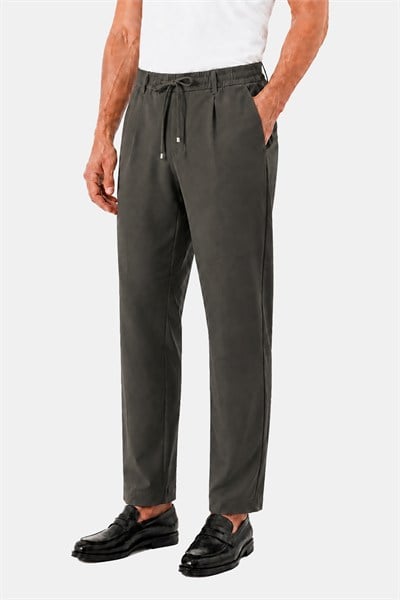Haki Dokulu Arka Lastikli Köprü Kemerli Bağcıklı Slim Fit Jogger Pantolon