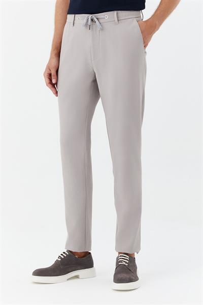Erkek Gri Normal Kesim Regular Fit Viskon Örme Yan Cep Lastikli Bel Klasik Paça Jogger Pantolon