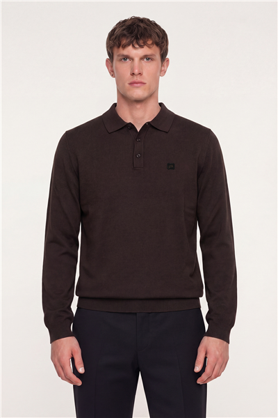 Kahve SABRİ ÖZEL DÜĞMELİ YAKA KAZAK