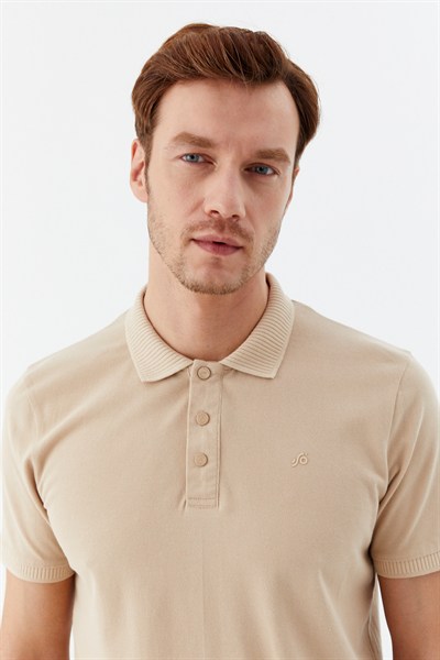 Kum %100 Pamuk Patlı Polo Yaka Regular Fit T-Shirt 