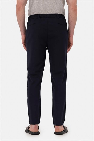 Lacivert Dokulu Arka Lastikli Köprü Kemerli Bağcıklı Slim Fit Jogger Pantolon