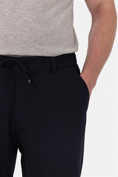 Lacivert Dokulu Arka Lastikli Köprü Kemerli Bağcıklı Slim Fit Jogger Pantolon