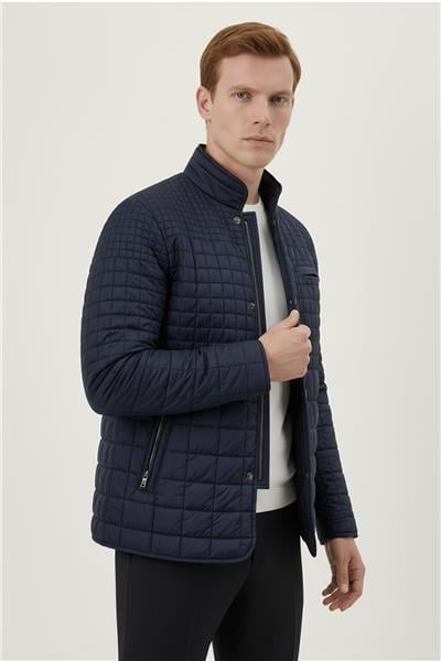 Lacivert Regular Fit Dik Yaka Fermuarlı Kapitone Erkek Mont