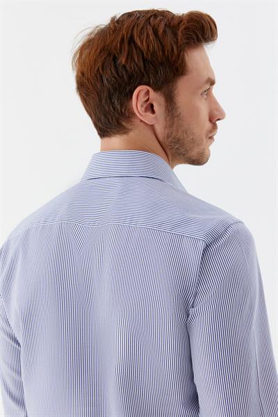 Erkek Koyu Mavi Çizgili Sivri Yaka Regular Fit Gömlek