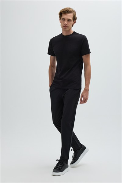 Siyah %100 Pamuk Bisiklet Yaka Düz Renk Basic T-Shirt