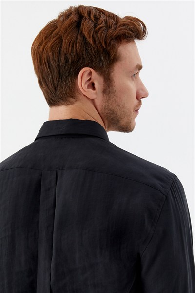 Siyah %100 Pamuk Klasik Yaka Cepli Slim Fit Gömlek
