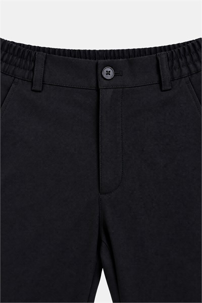 Siyah Fit Standart Kesim Beli Yarım Lastikli Jogger Pantolon