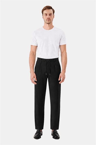 Siyah Slim Fit Bel Bağcıklı Paraşüt Pantolon