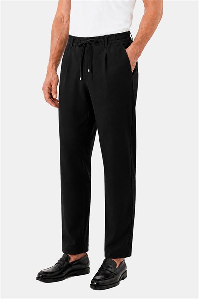 Siyah Dokulu Arka Lastikli Köprü Kemerli Bağcıklı Slim Fit Jogger Pantolon