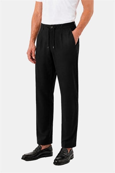 Siyah Slim Fit Bel Bağcıklı Paraşüt Pantolon