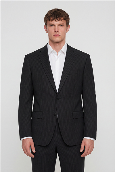 Siyah SUIT