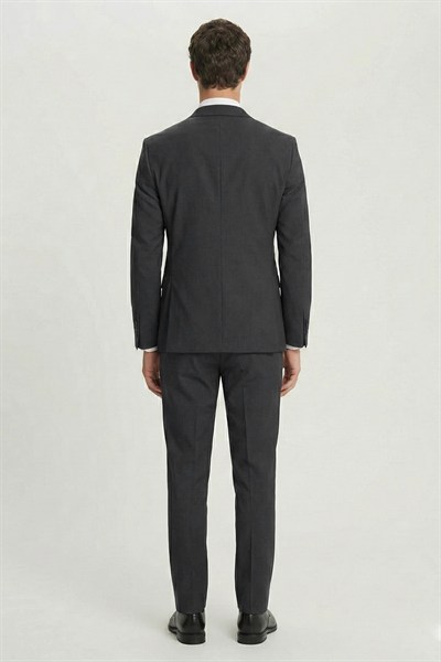 Siyah Yün Karışımlı Çizgili Sivri Yaka Klasik Paça Tam Astarlı 6 Drop Slim Fit Takım Elbise
