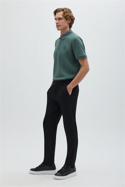 Siyah Yanı Lastikli Köprülü Kemerli Slim Fit Jogger Pantolon