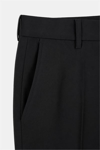 Siyah Yanı Lastikli Köprülü Kemerli Slim Fit Jogger Pantolon
