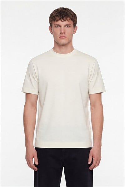 Erkek Açık Krem Normal Kesim Regular Fit %100 Pamuk Dokuma Bisiklet Yaka Basic T-Shirt