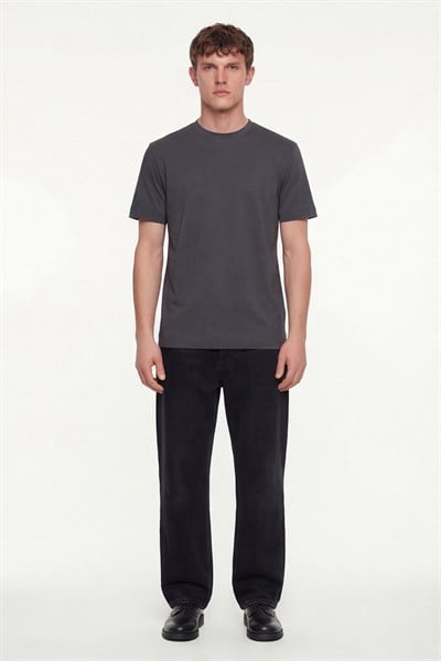 Erkek Füme Normal Kesim Regular Fit %100 Pamuk Dokuma Bisiklet Yaka Basic T-Shirt