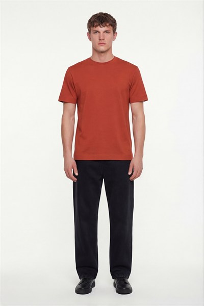 Erkek Kiremit Normal Kesim Regular Fit %100 Pamuk Dokuma Bisiklet Yaka Basic T-Shirt