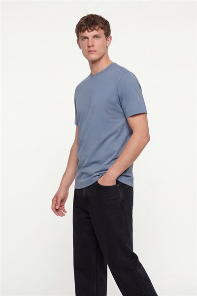 Erkek Koyu Gri Normal Kesim Regular Fit %100 Pamuk Dokuma Bisiklet Yaka Basic T-Shirt