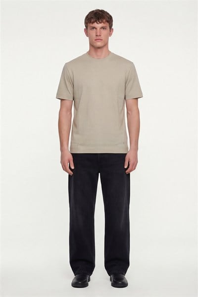 Erkek Krem Normal Kesim Regular Fit %100 Pamuk Dokuma Bisiklet Yaka Basic T-Shirt