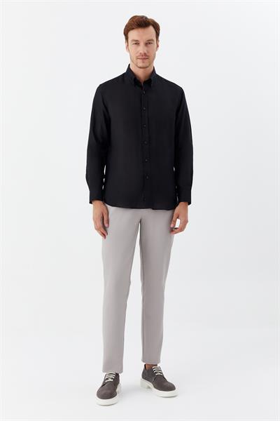 Erkek Siyah Uzun Kollu %100 Keten Regular Fit Düğmeli Yaka Gömlek