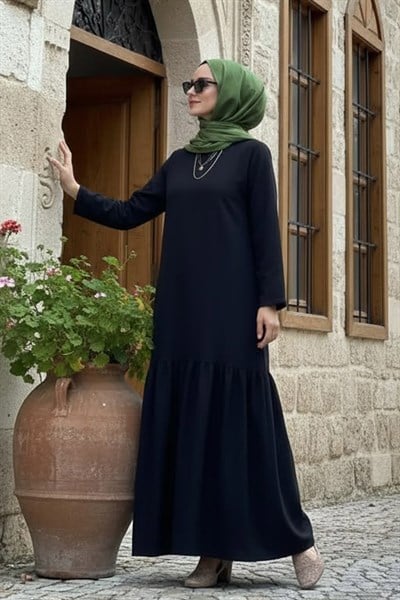 İnci Siyah Elbise