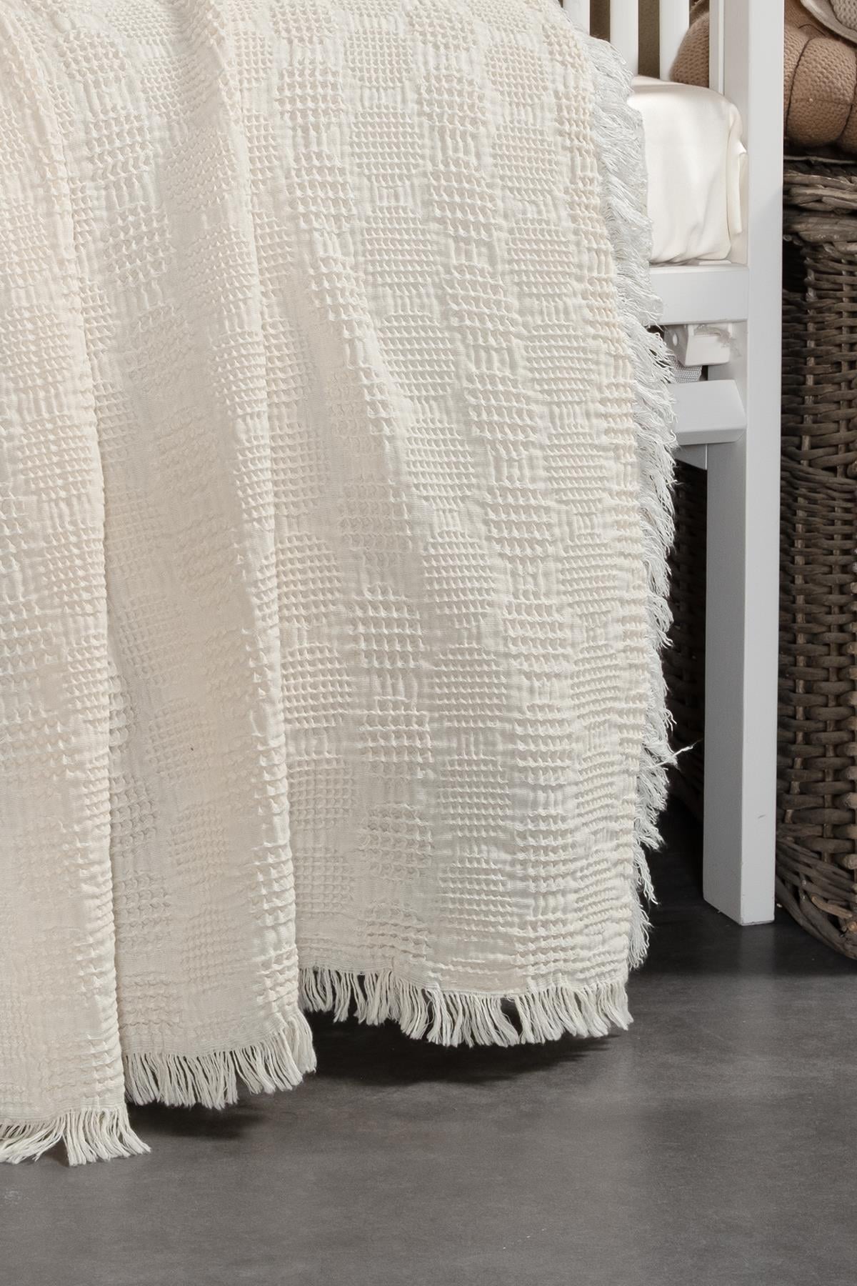 Waffle Baby Embroidered Muslin Coverlet Set - Little Heart
