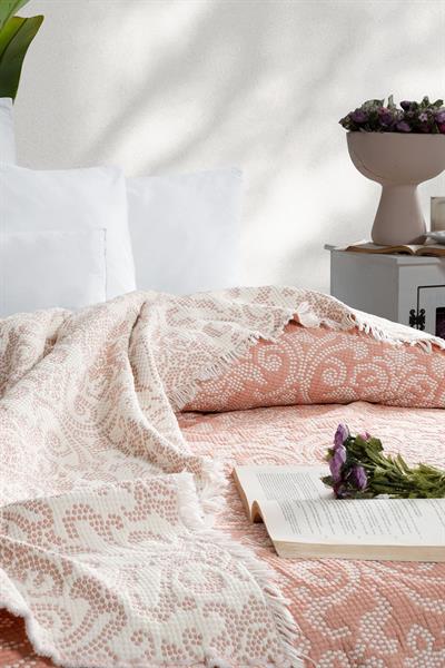 Çift Kişilik Jakarlı 3 Kat Müslin Yatak Örtüsü - Damask Pudra