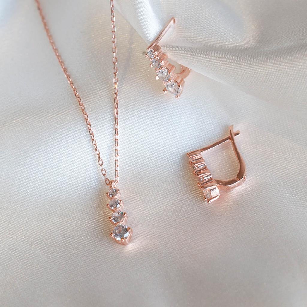 4 Taşlı Rose Gold Kaplama Gümüş Set