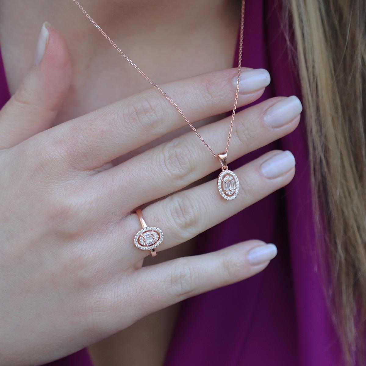 Baget Kesim Oval Montürlü Zirkon Taşlı Rose Gold Kaplama Gümüş Set