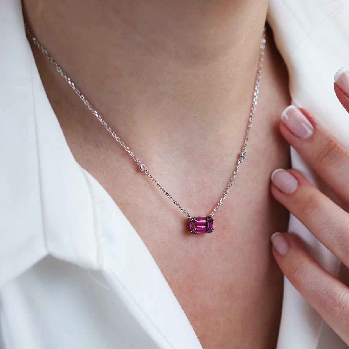 Baget Kesimli Pembe Gümüş Kolye