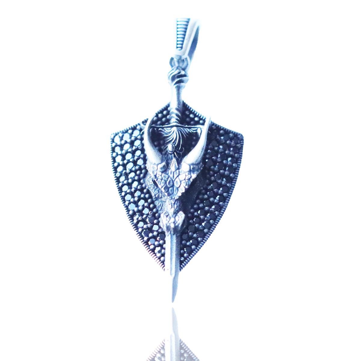 Boynuzlu Ejderha  Kalkan Figürlü Oksitli Gümüş Erkek Kolye Ucu