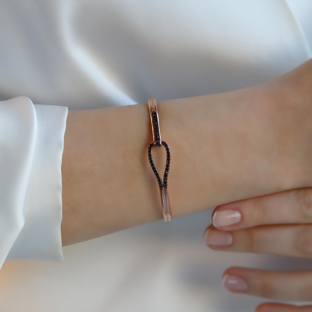 Düğüm Taşlı Rose Gold Kaplama Gümüş Kelepçe