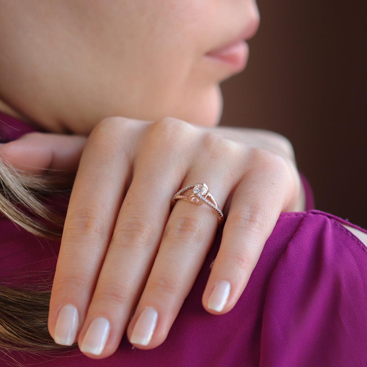 Elegance Çapraz Model Rose Gold Kaplama Sky Diamond Yüzük