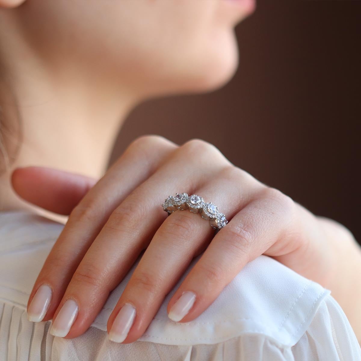 Kalp Detaylı Beştaş Starlight Diamond Gümüş Yüzük