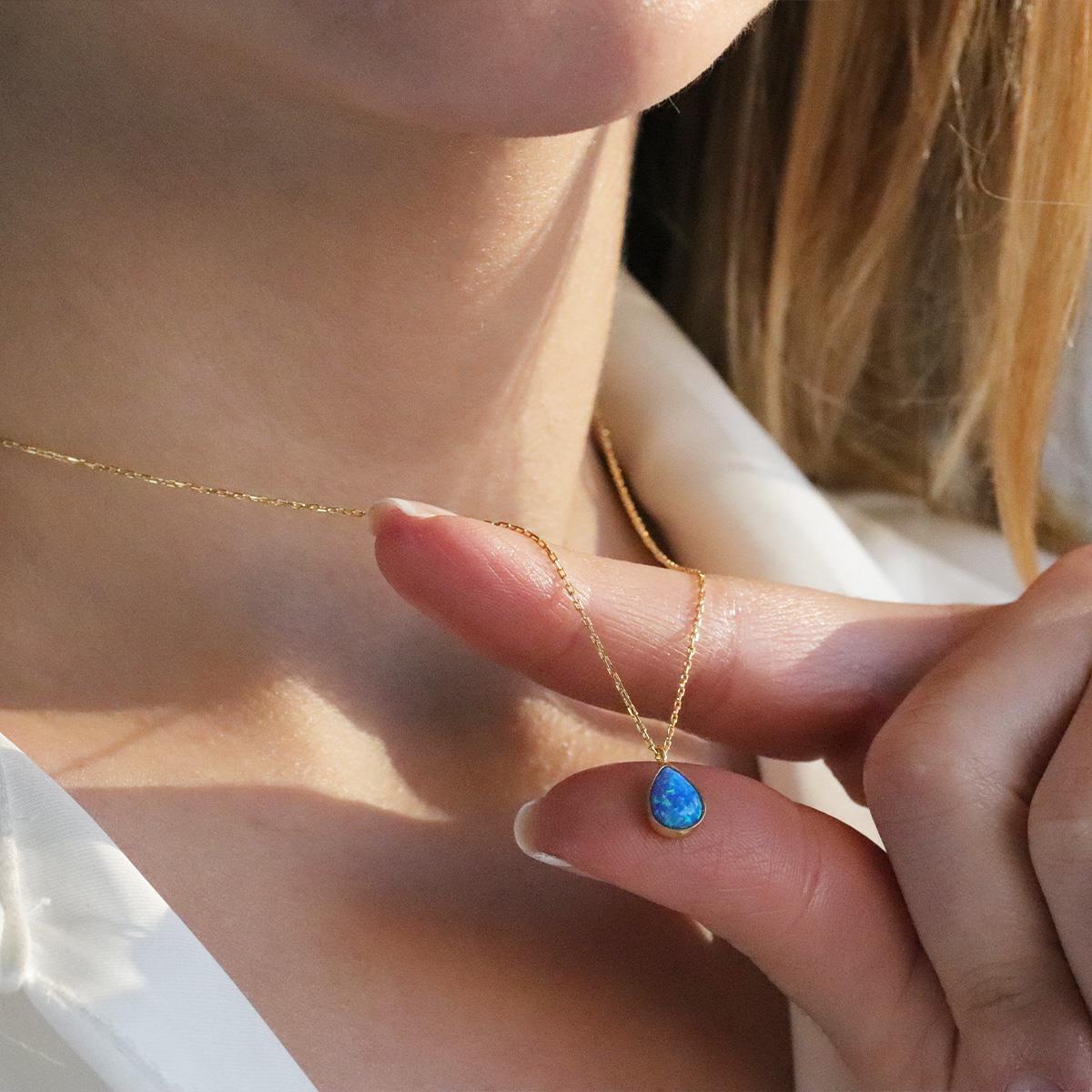 Opal Damla Modeli Gold Kaplama Gümüş Kolye