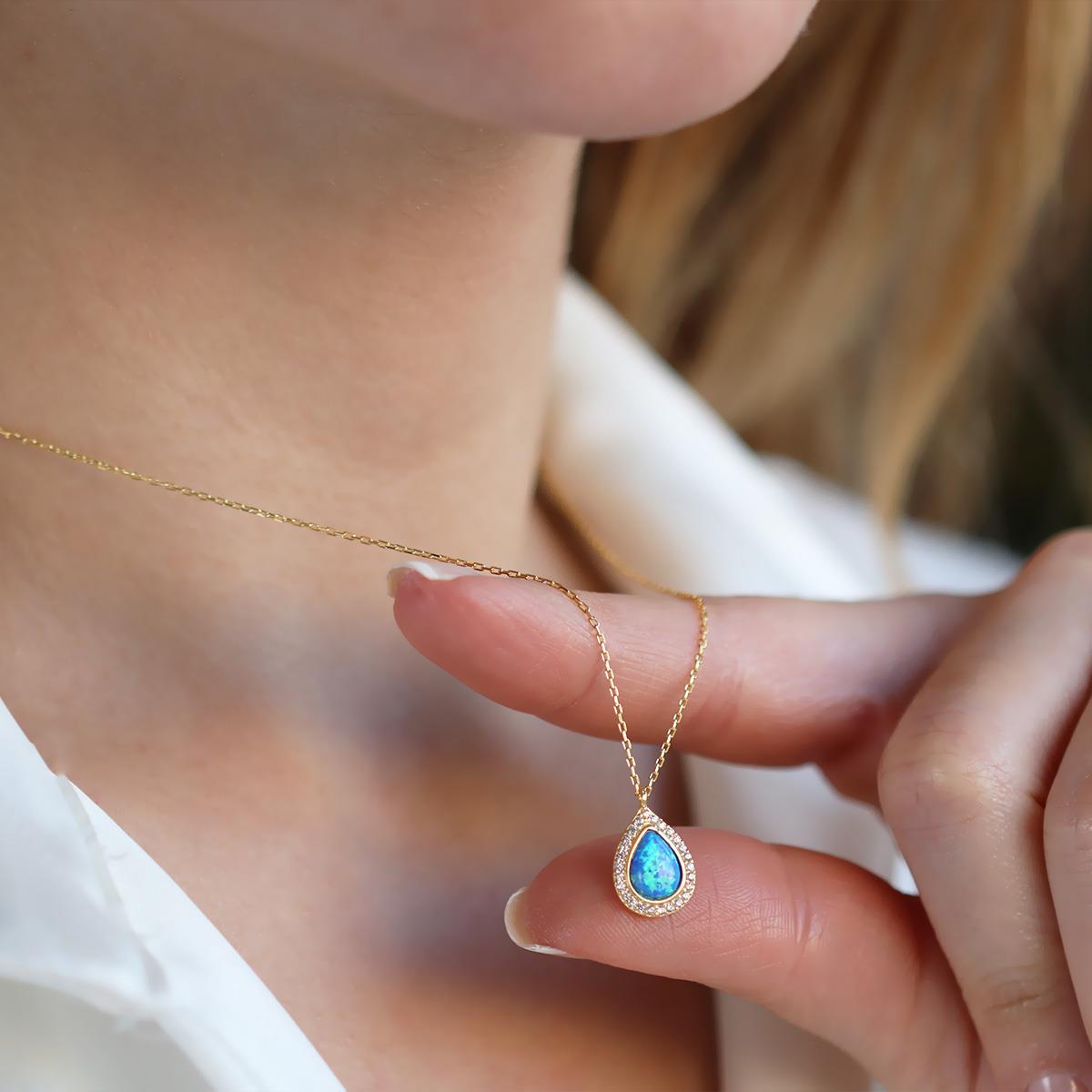 Opal Damla Taşlı Gold Kaplama Gümüş Kolye