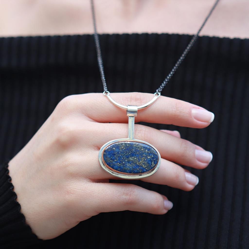 Oval Lapis Lazuli Taşlı Zinciri Oksitli Otantik Gümüş Kolye