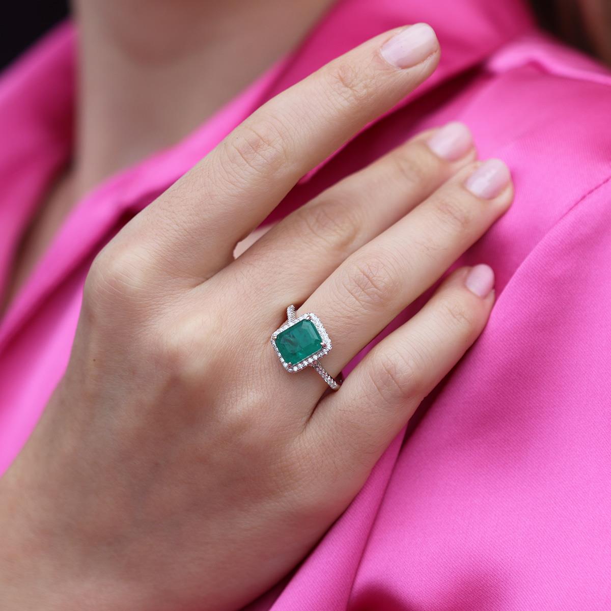 Paraiba Taşlı Radiant Kesim Gümüş Yüzük