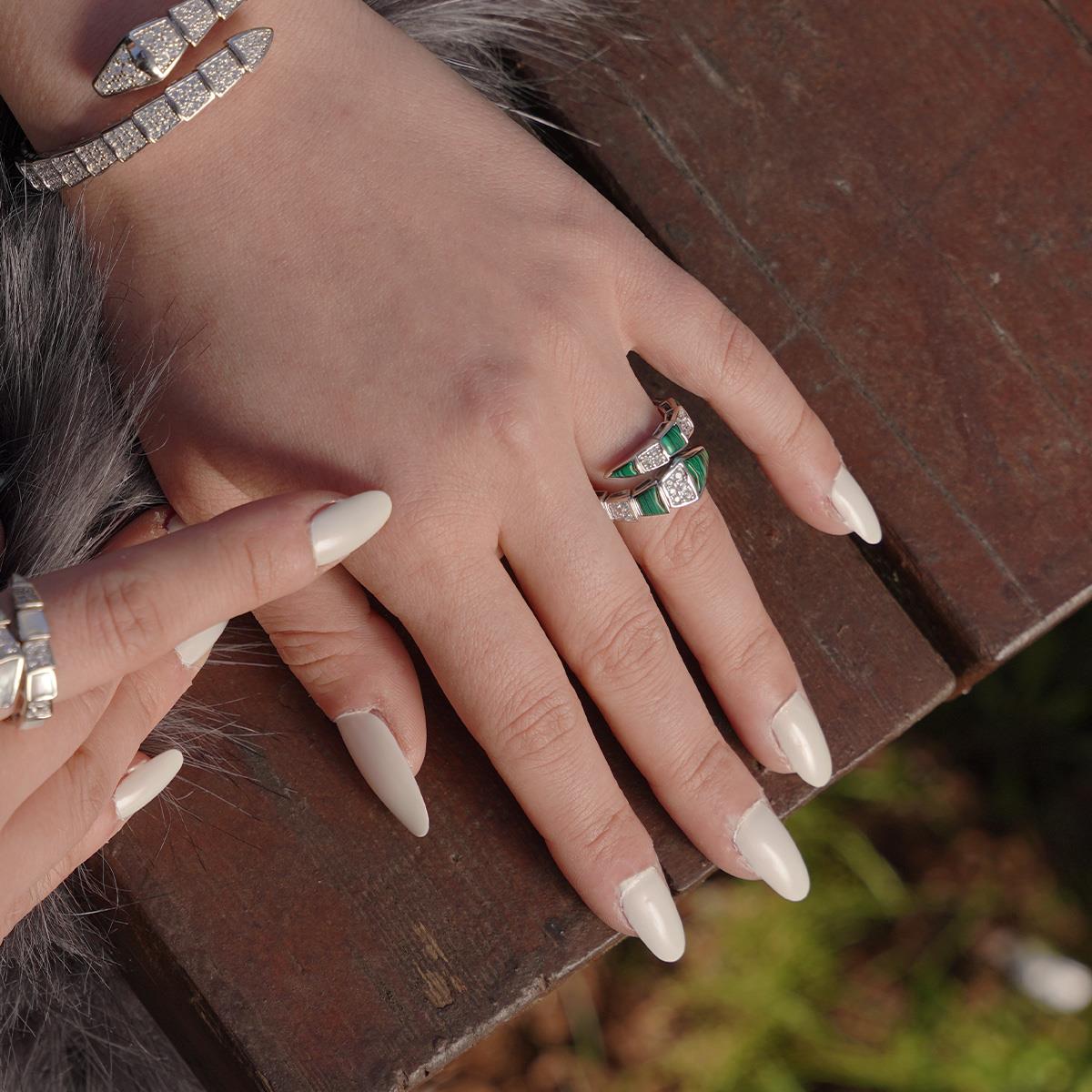 Serpent Yeşil Taşlı Gümüş Yüzük