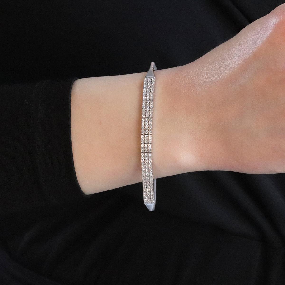 Su Yolu Zirkon Taşlı Gümüş Bileklik