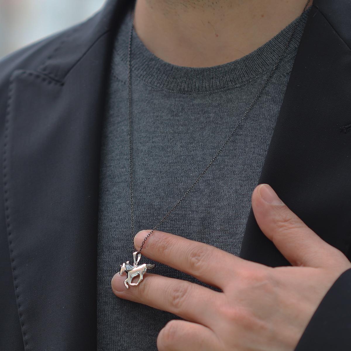 At Figürlü Siyah Rodyum Kaplama Gümüş Erkek Kolye