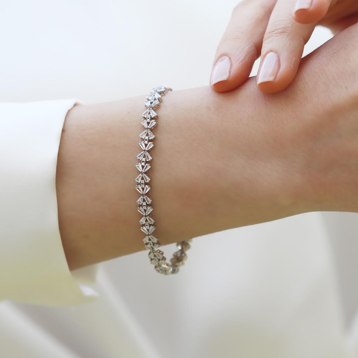 Başak Çiçek Modeli Starlight Diamond Gümüş Bileklik