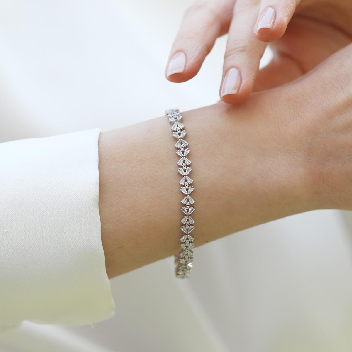 Başak Çiçek Modeli Starlight Diamond Gümüş Bileklik